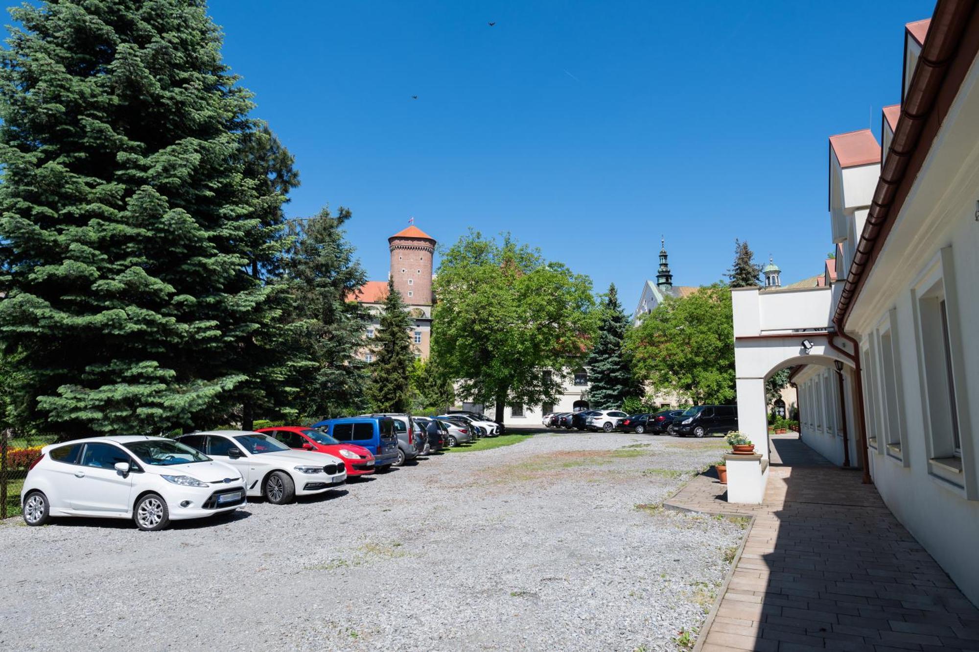 Pokoje Goscinne Dom Sw. Szymona Cracóvia Exterior foto